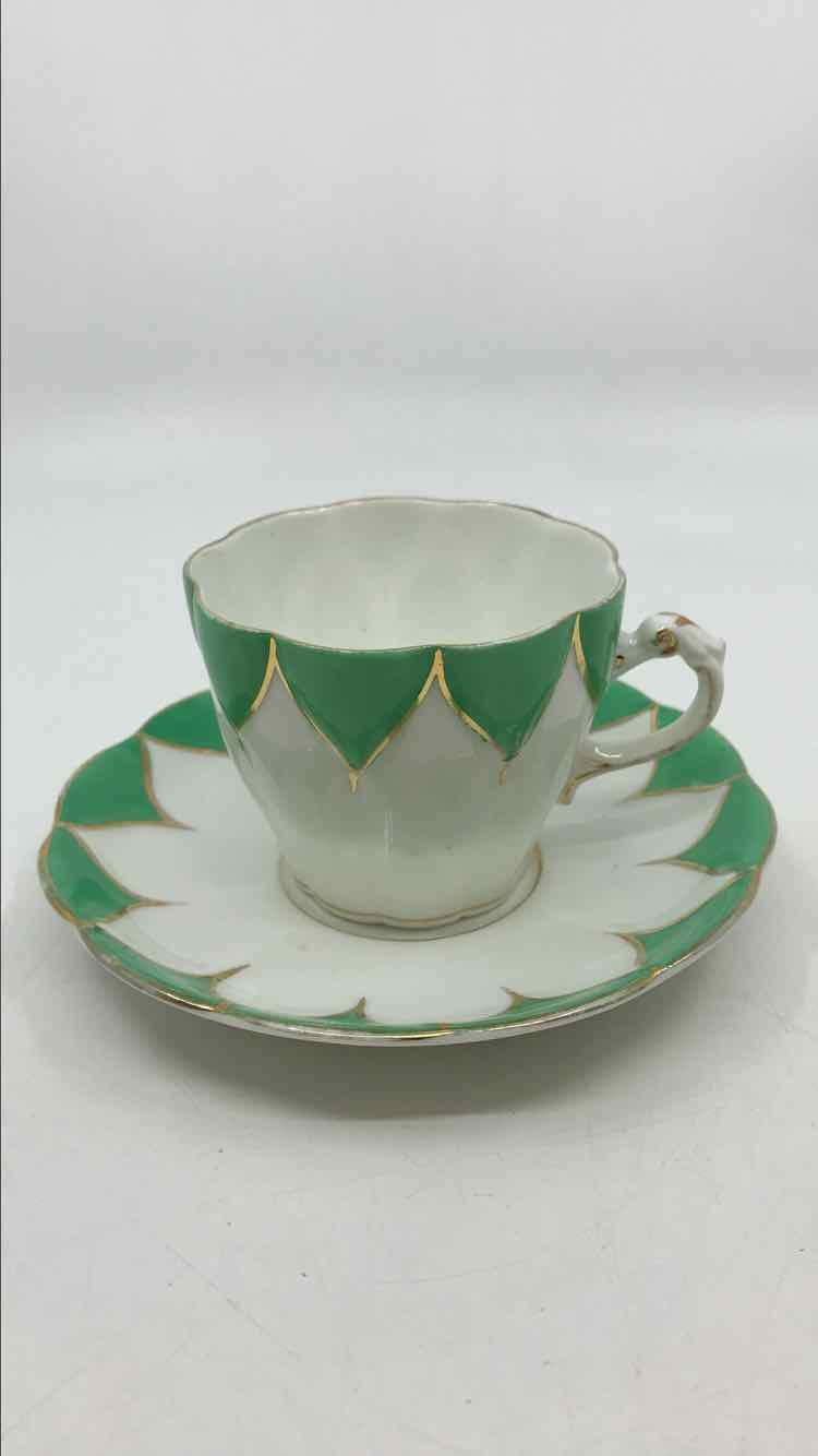 Vtg Green Petals Scallop Cup/saucer