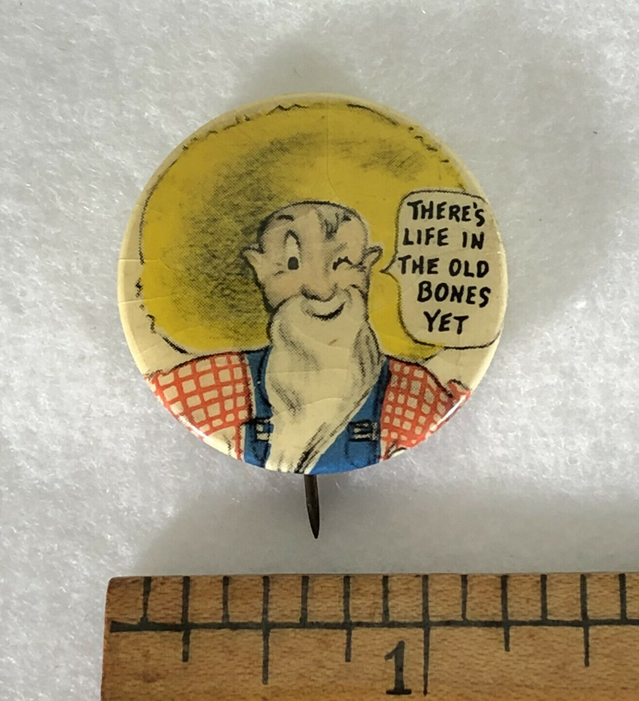 Rare Vintage 1930’s Norcross Hillbilly “life In These Old Bones Yet” Button Pin