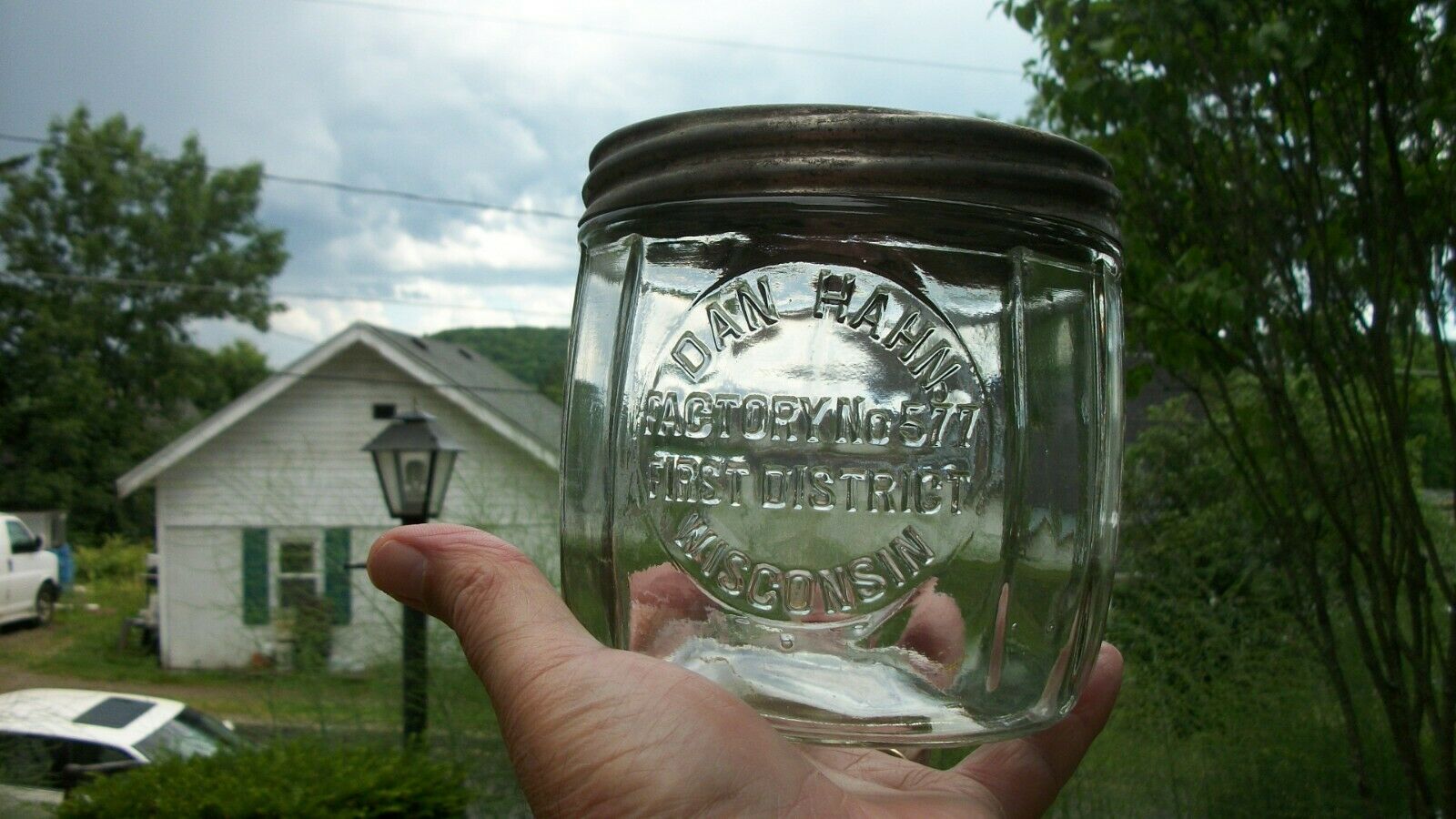 Antique Dan Hahn Wisconsin Factory #577 First District 50 Cigar Humidor Jar Wow!