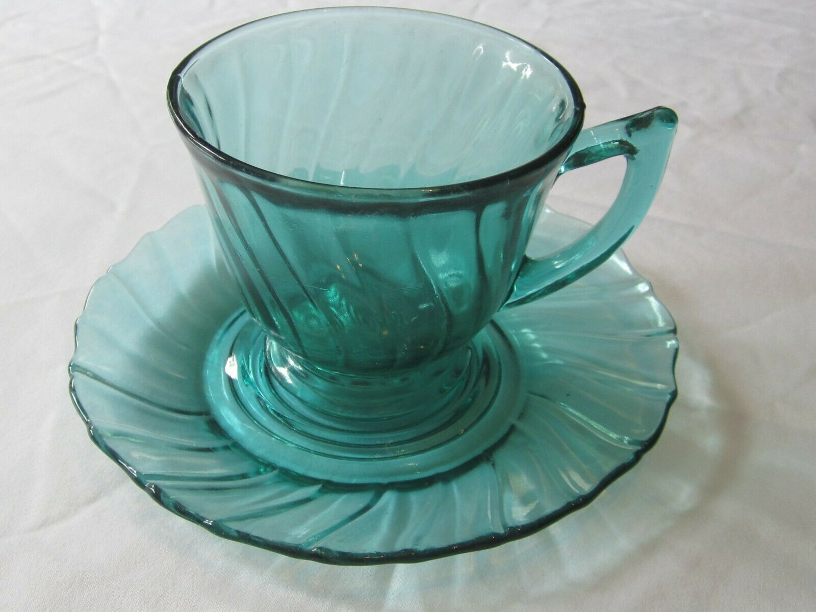 Depression Glass Jeannette Swirl Ultramarine: Cup And Saucer Set(s)